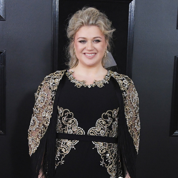 Kelly Clarkson, 2018 Grammy Awards, Red Carpet Fashions Kelly Clarkson, 2018 Grammy Awards, Red Carpet Fashions